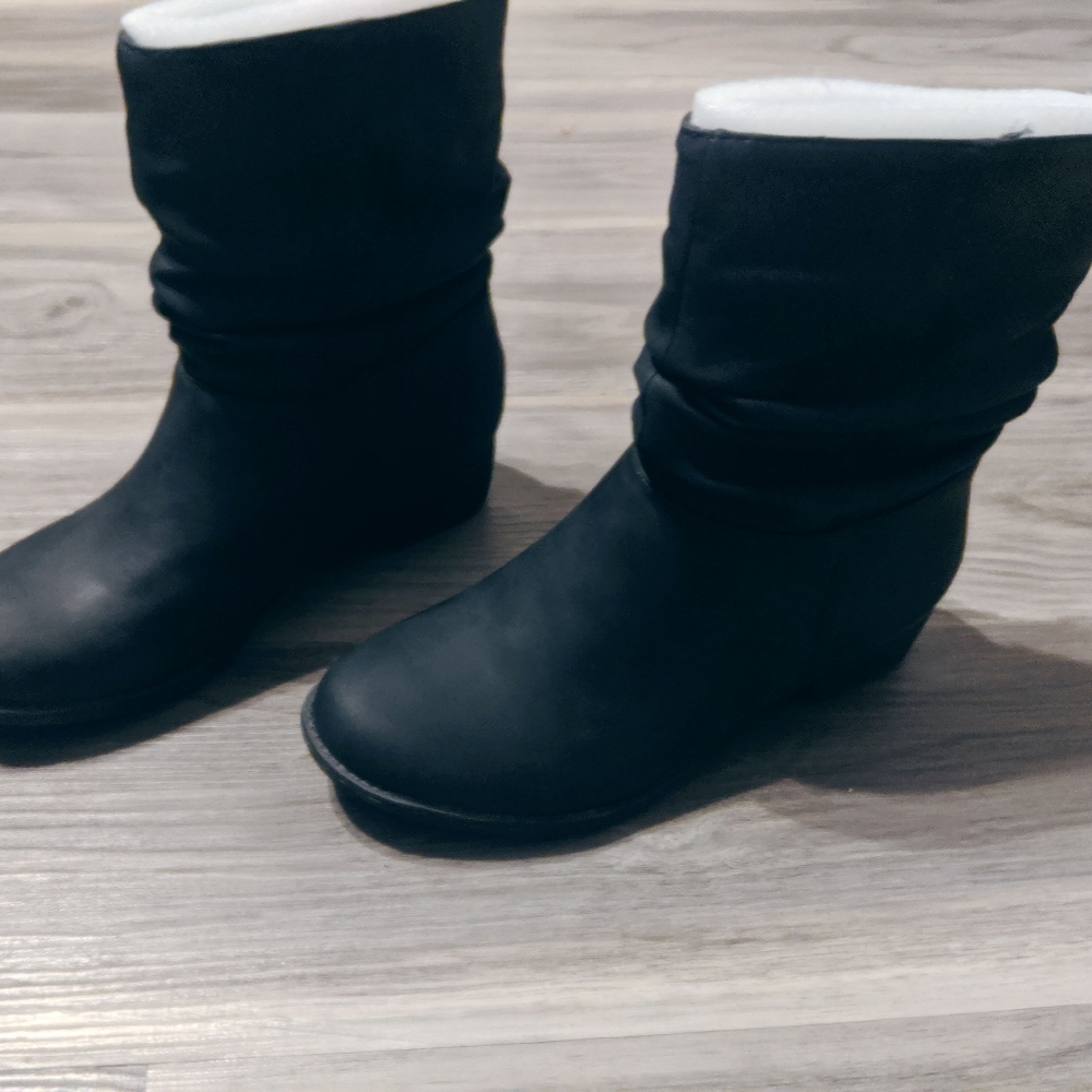 New booties - Picture 3 of 3